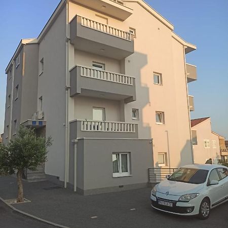 Apartments Villa Nova With Pool Makarska Dış mekan fotoğraf