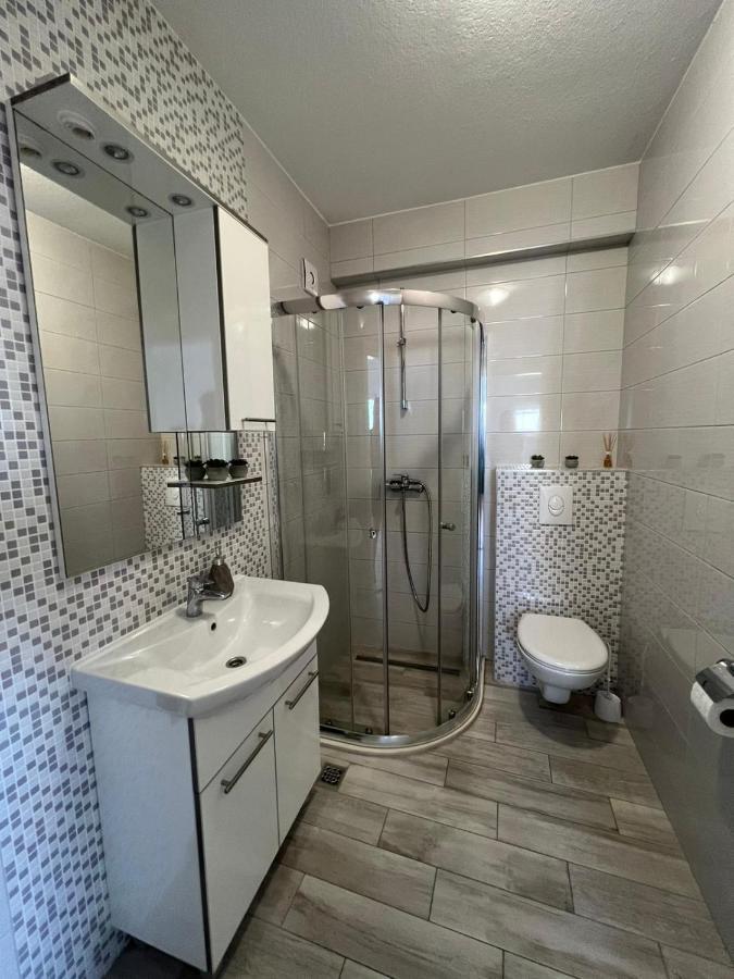 Apartments Villa Nova With Pool Makarska Dış mekan fotoğraf