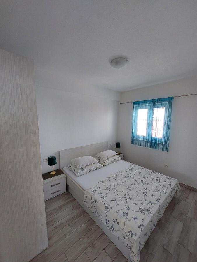 Apartments Villa Nova With Pool Makarska Dış mekan fotoğraf
