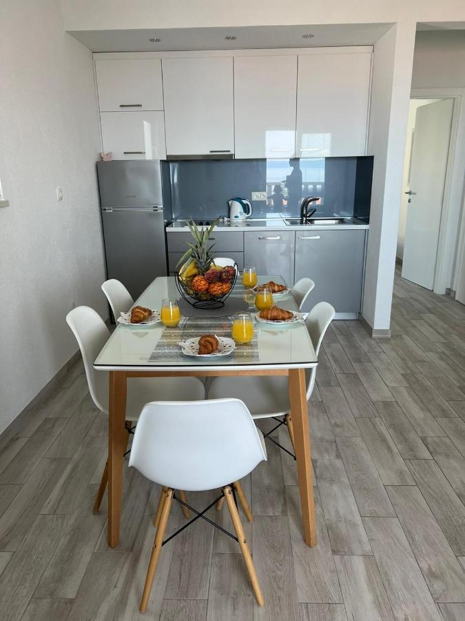 Apartments Villa Nova With Pool Makarska Dış mekan fotoğraf
