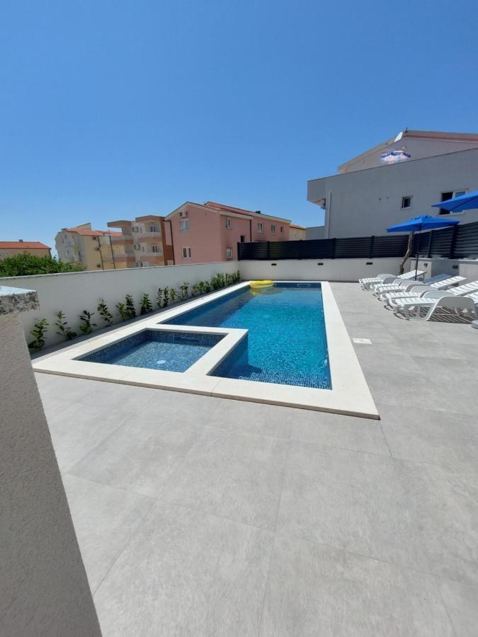 Apartments Villa Nova With Pool Makarska Dış mekan fotoğraf