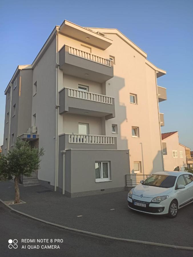 Apartments Villa Nova With Pool Makarska Dış mekan fotoğraf